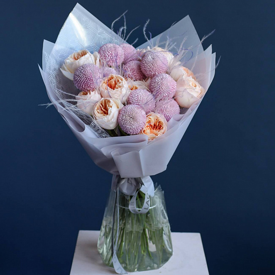 Дуобукет из пионовидных роз и хризантем