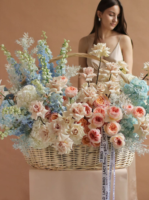 “Sea of Feelings” Flower Basket