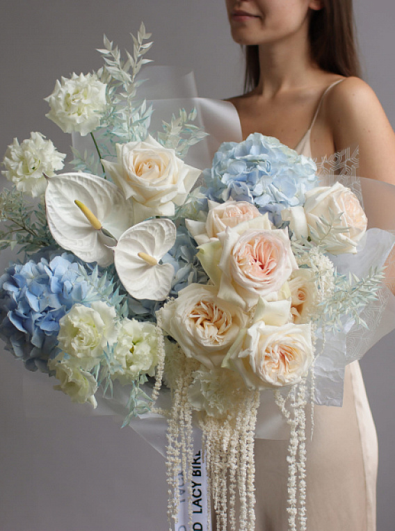 “Cumulus” Signature Bouquet