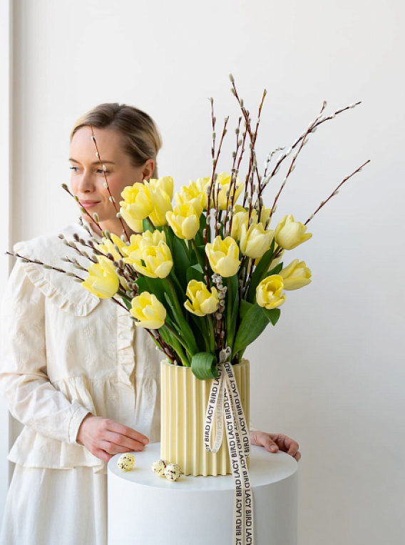 Тюльпаны в вазе