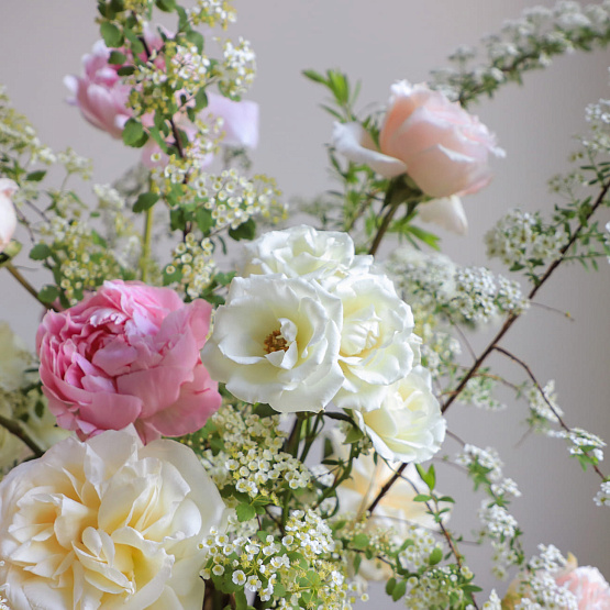 Корзина с цветами "Английский сад"