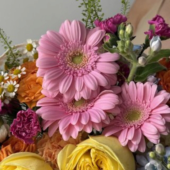 Bouquet of guipure