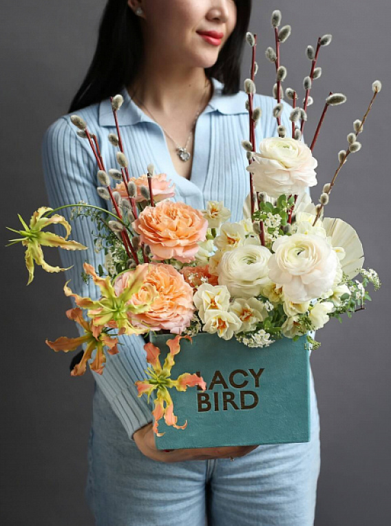 Коробка с цветами «Благая весть»