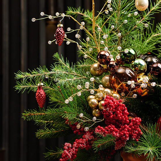 Композиция со свечами и Дедом Морозом «Пряности и сладости»