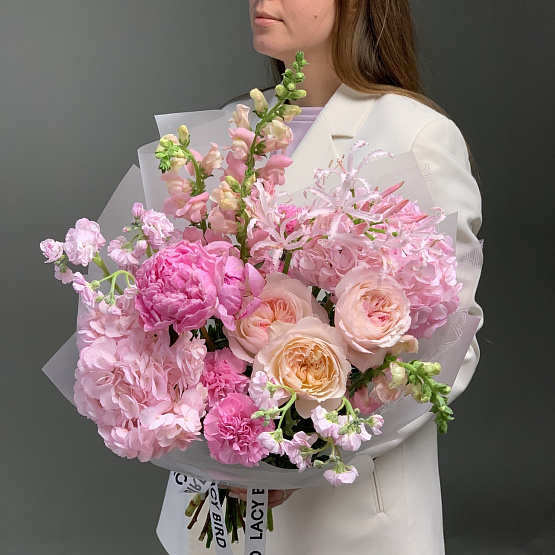 Изящность лепестков 