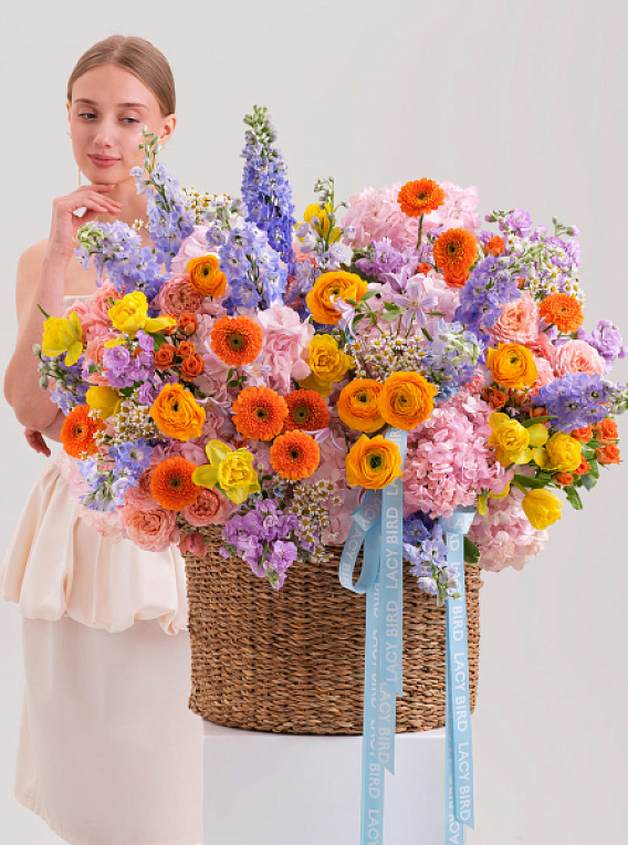 Корзина с цветами «Феерия»