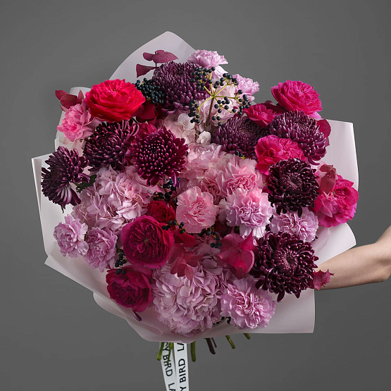 «Малиновое конфетти» авторский букет
