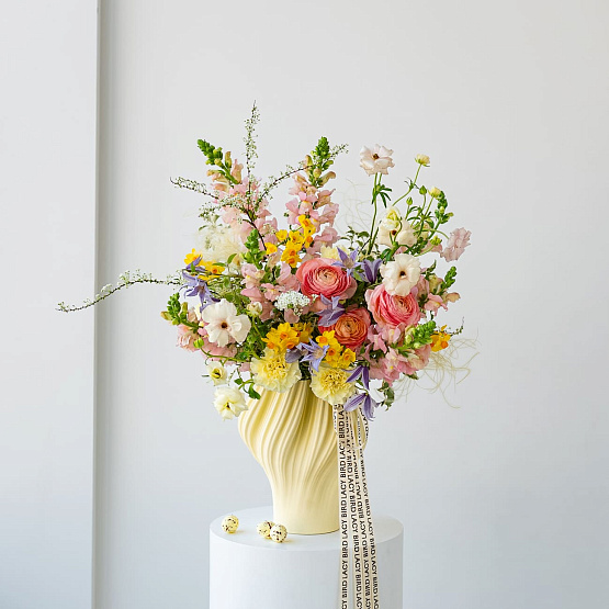 Букет в вазе «Весенний сад»