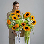 Корзина с цветами «Золотой урожай»