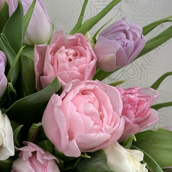 Нежный микс тюльпанов 