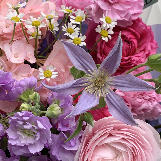 Яркая ириска