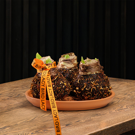 Композиция с амариллисами в воске «Пряности и сладости»