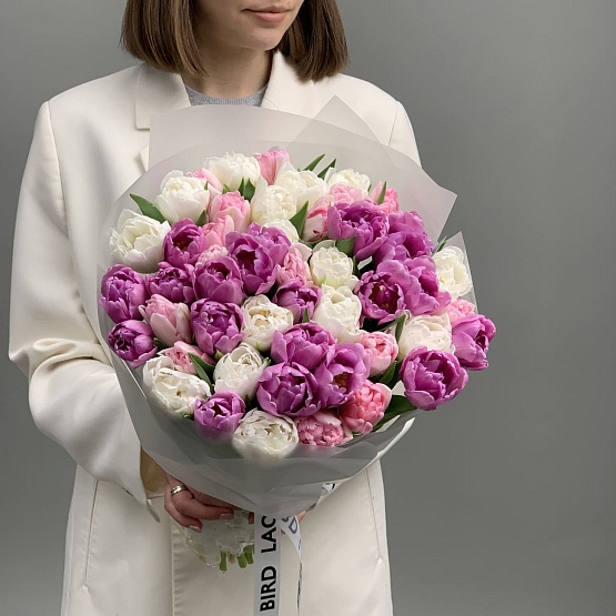 Весенние объятия