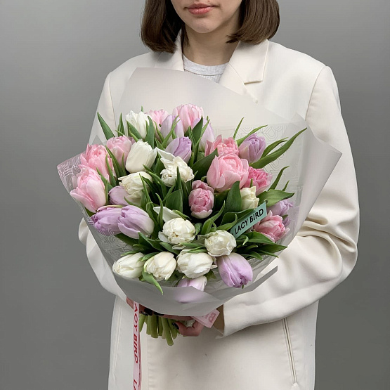 Нежный микс тюльпанов 