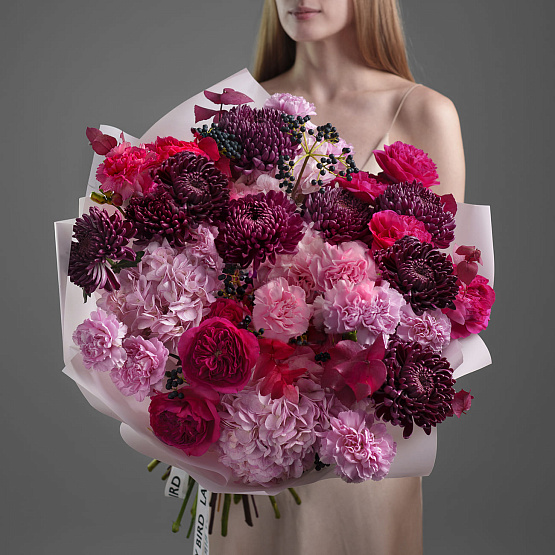 «Малиновое конфетти» авторский букет