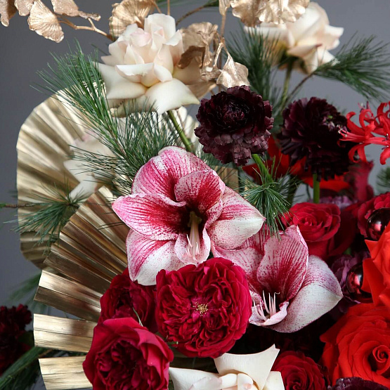 Коробка с цветами «Новогодний переполох»