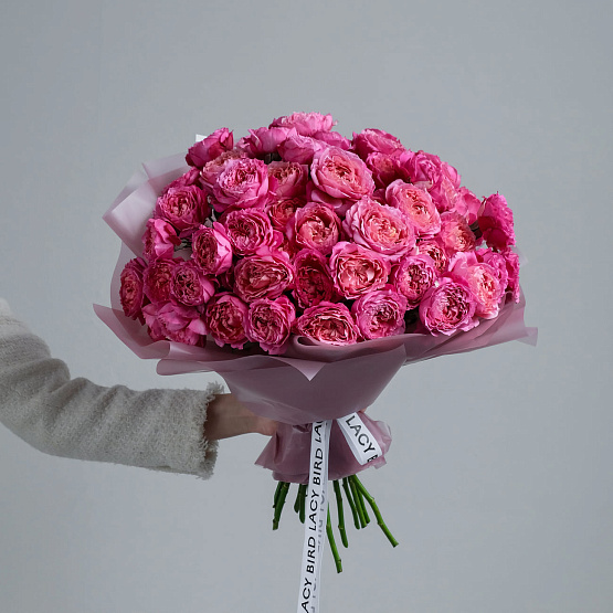 Монобукет из кустовых роз