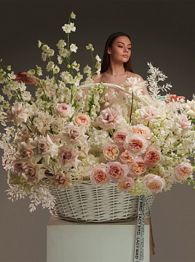 Корзина с цветами «Выражение нежности»