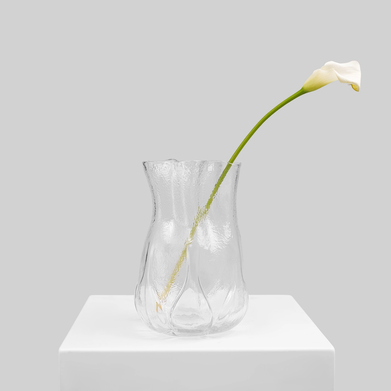 Ваза «Изящный Контур»