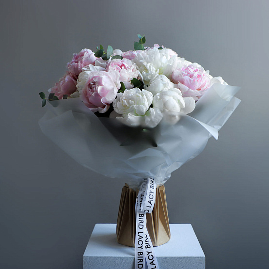 “Poplar Fluff” Mono Bouquet